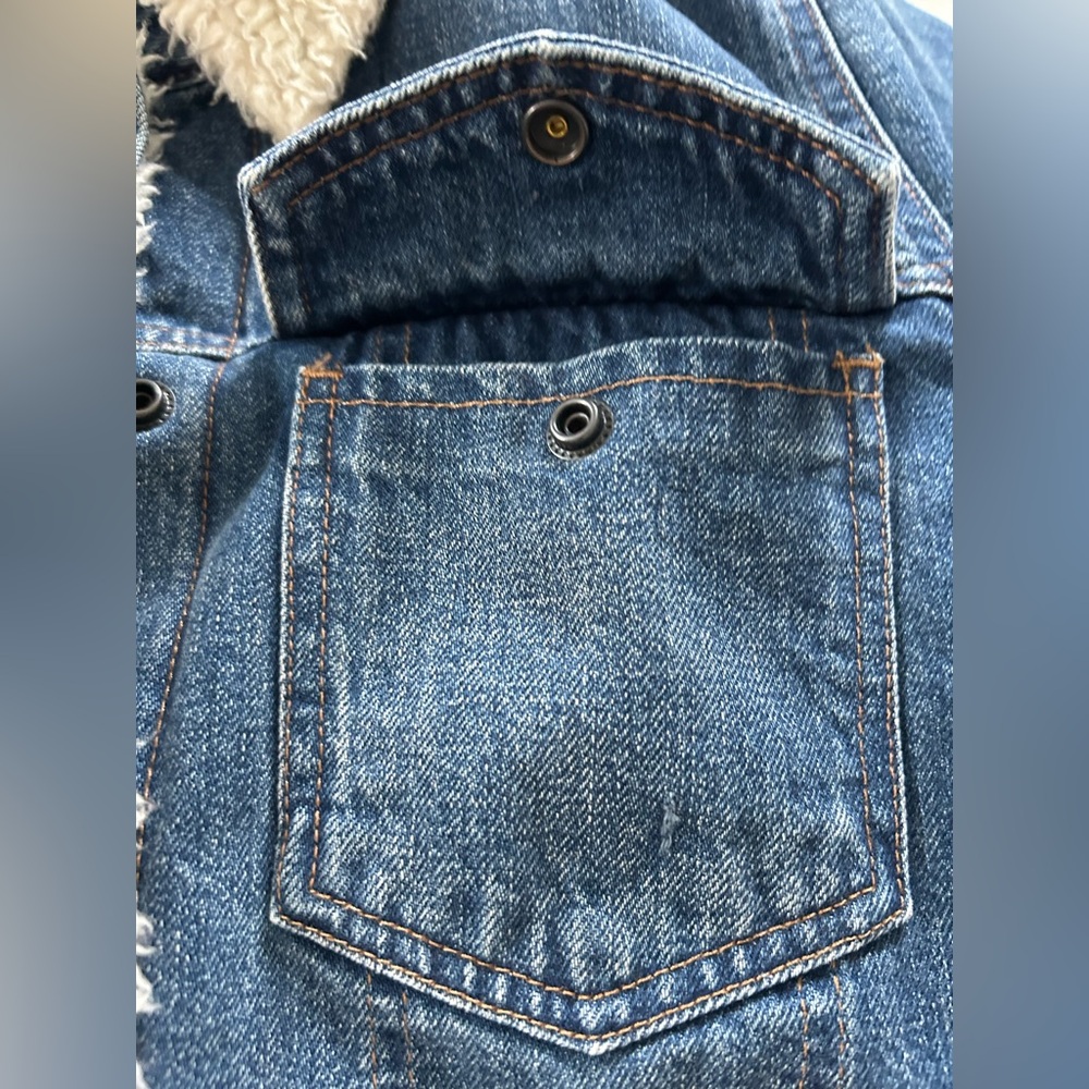 Madewell The Oversized Jean Jacket: Sherpa Edition - Picture 9 of 16